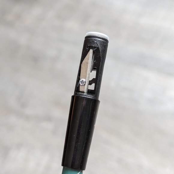 Rare Kat Von D Autograph Eyeliner in Eyegasm - discontinued! - Picture 3 of 6